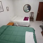 Room In Chalet - Private Double Room Toledo